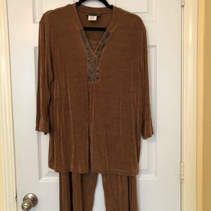 Slinky Brand Ladies Pantsuit [Ankle Length Pants]